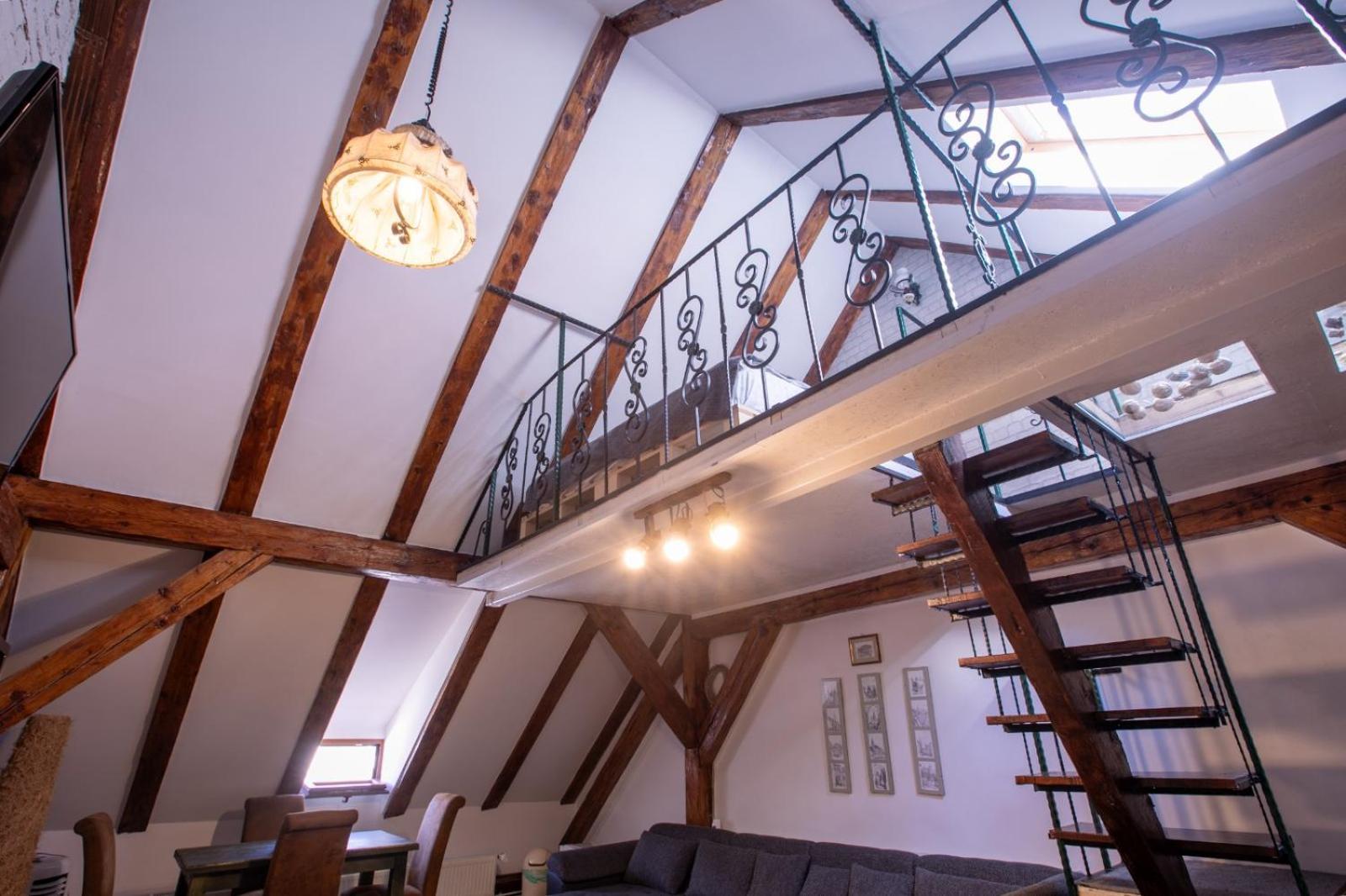 4 Rooms Piata Sfatului Braşov Dış mekan fotoğraf