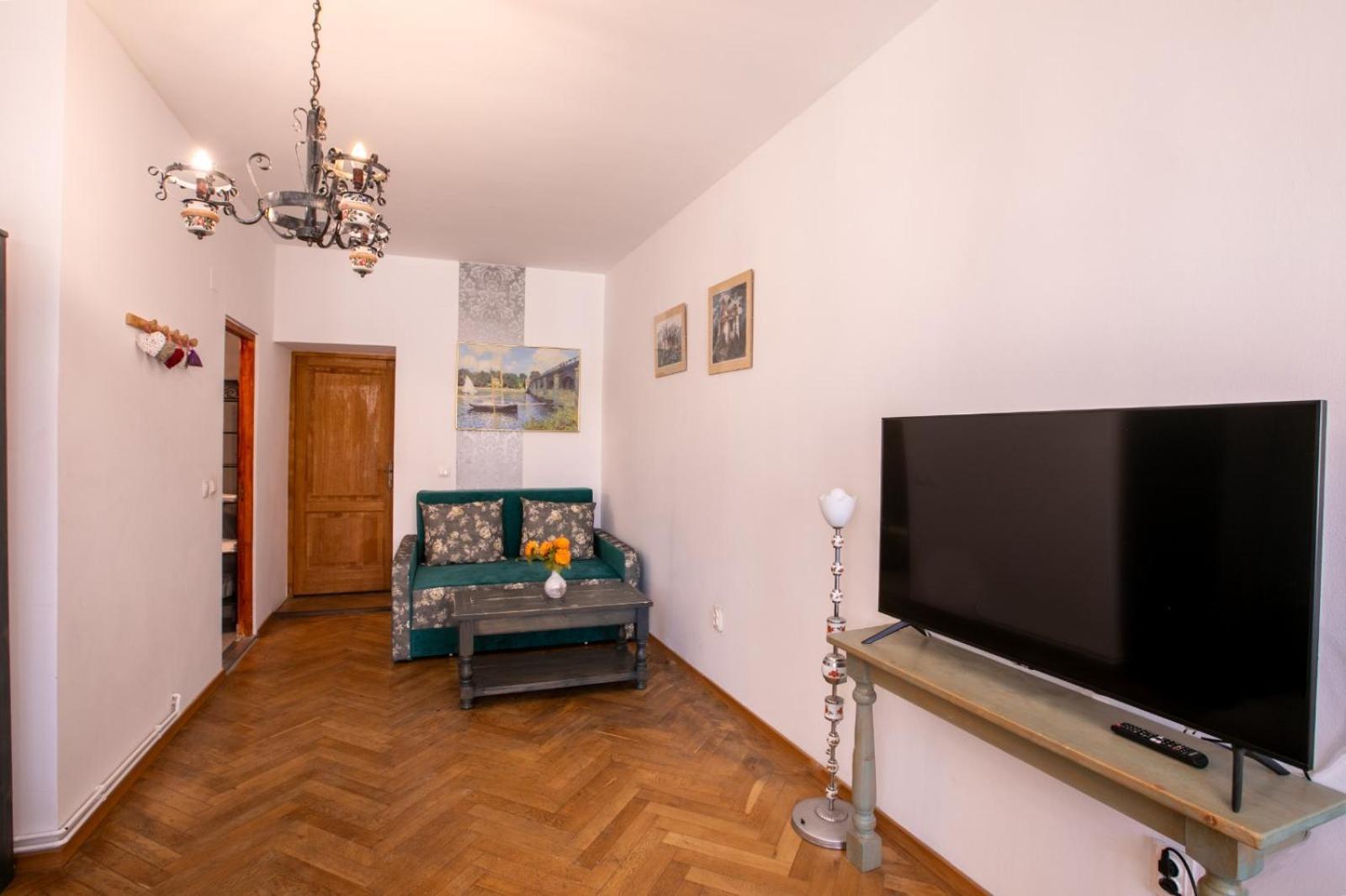 4 Rooms Piata Sfatului Braşov Dış mekan fotoğraf