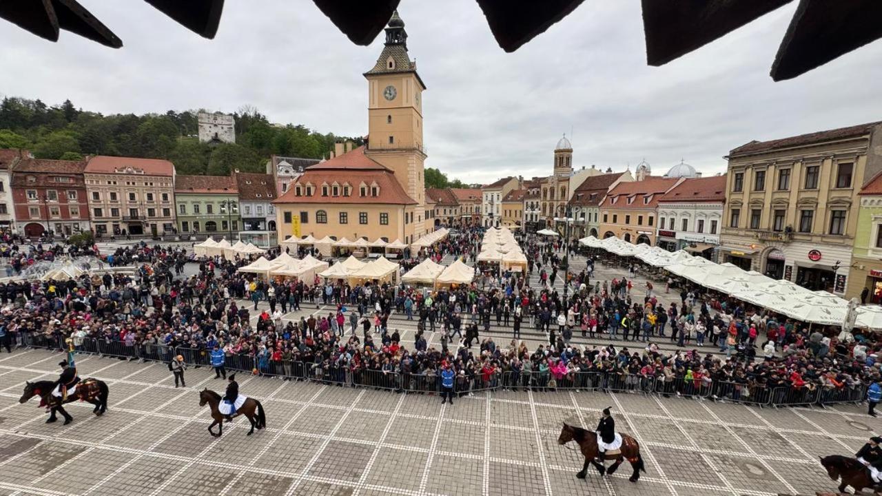 4 Rooms Piata Sfatului Braşov Dış mekan fotoğraf