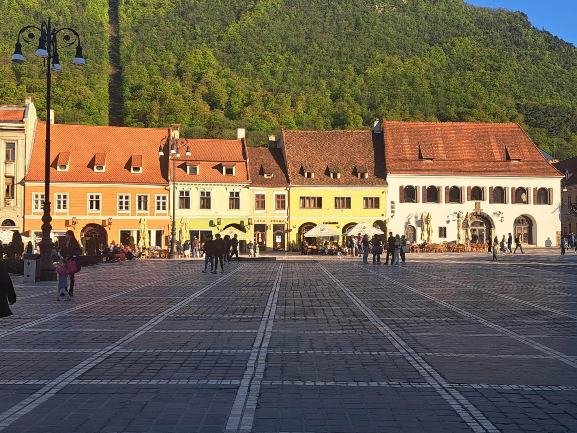 4 Rooms Piata Sfatului Braşov Dış mekan fotoğraf
